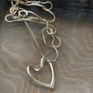 Sterling silver 925 stamp floating heart with box chain necklace